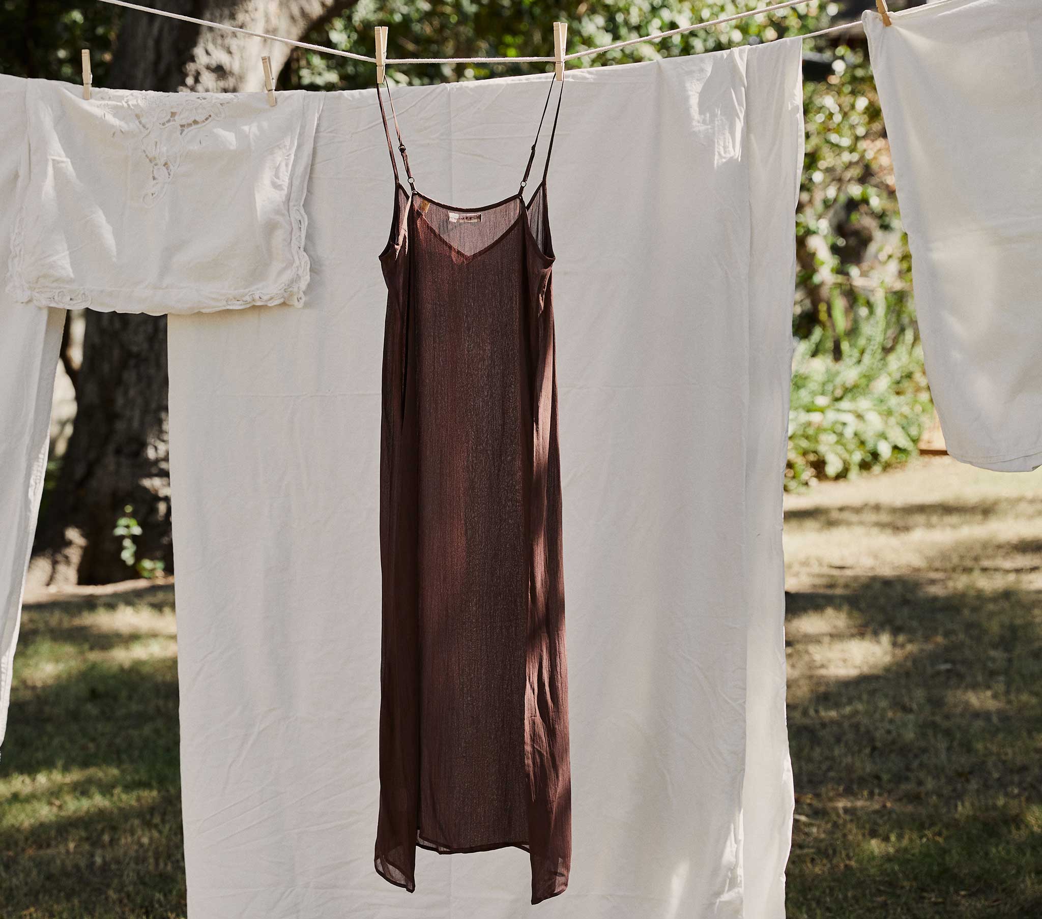 LONG DEEP V-NECK SLIP -- UMBER - Image 5