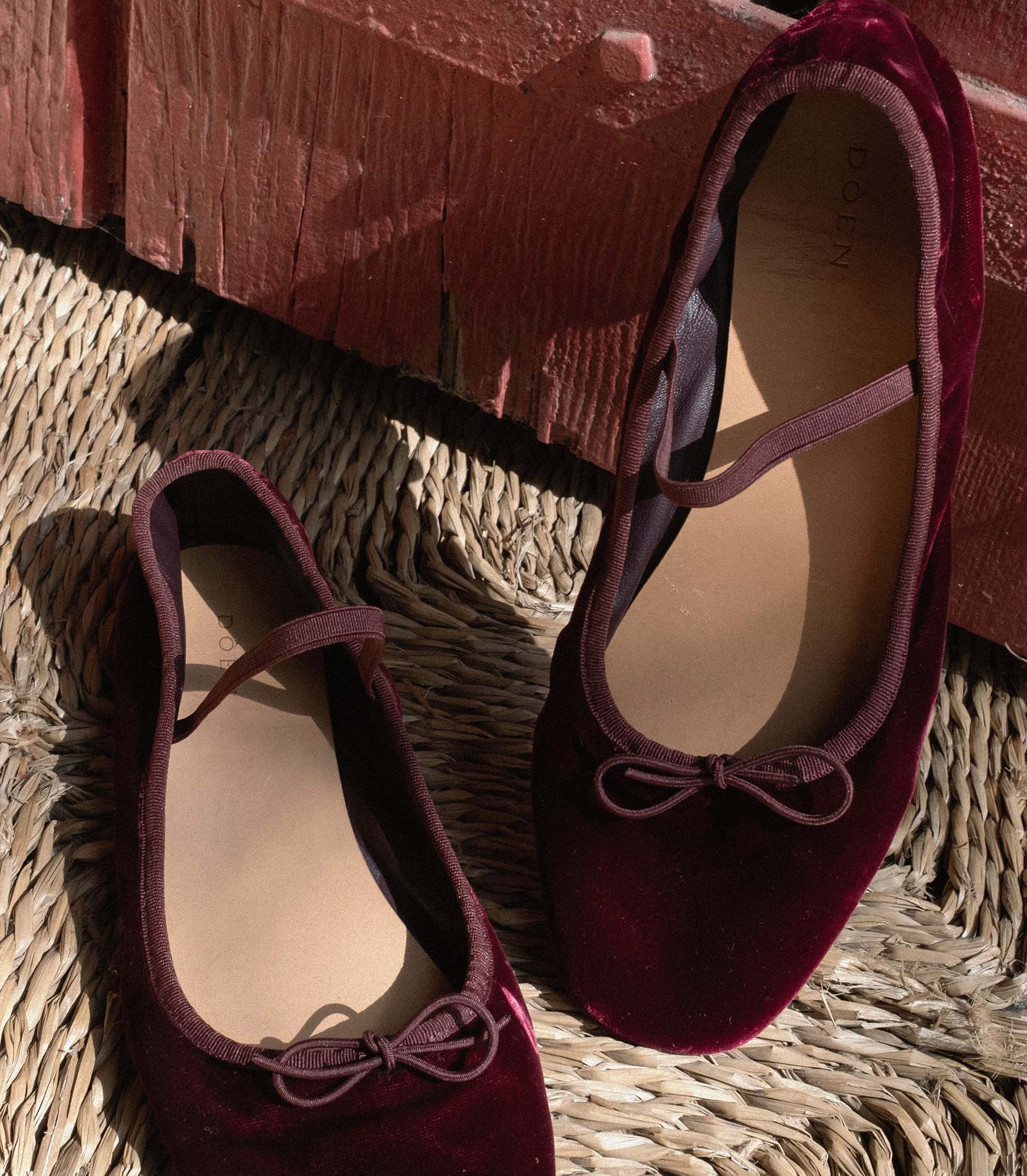 PILLAR MARY JANE -- CRIMSON VELVET - Image 2