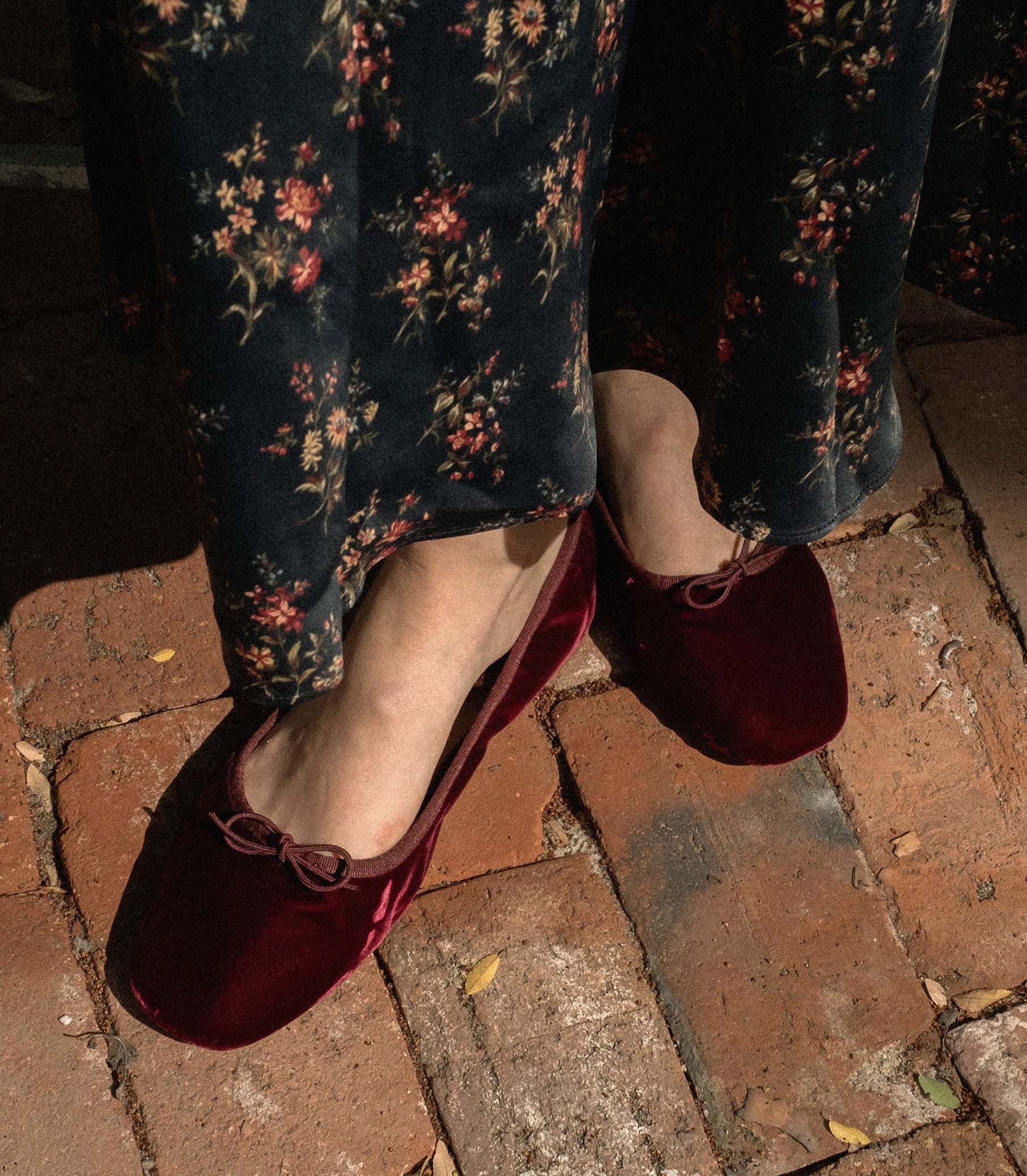 PILLAR MARY JANE -- CRIMSON VELVET - Image 3