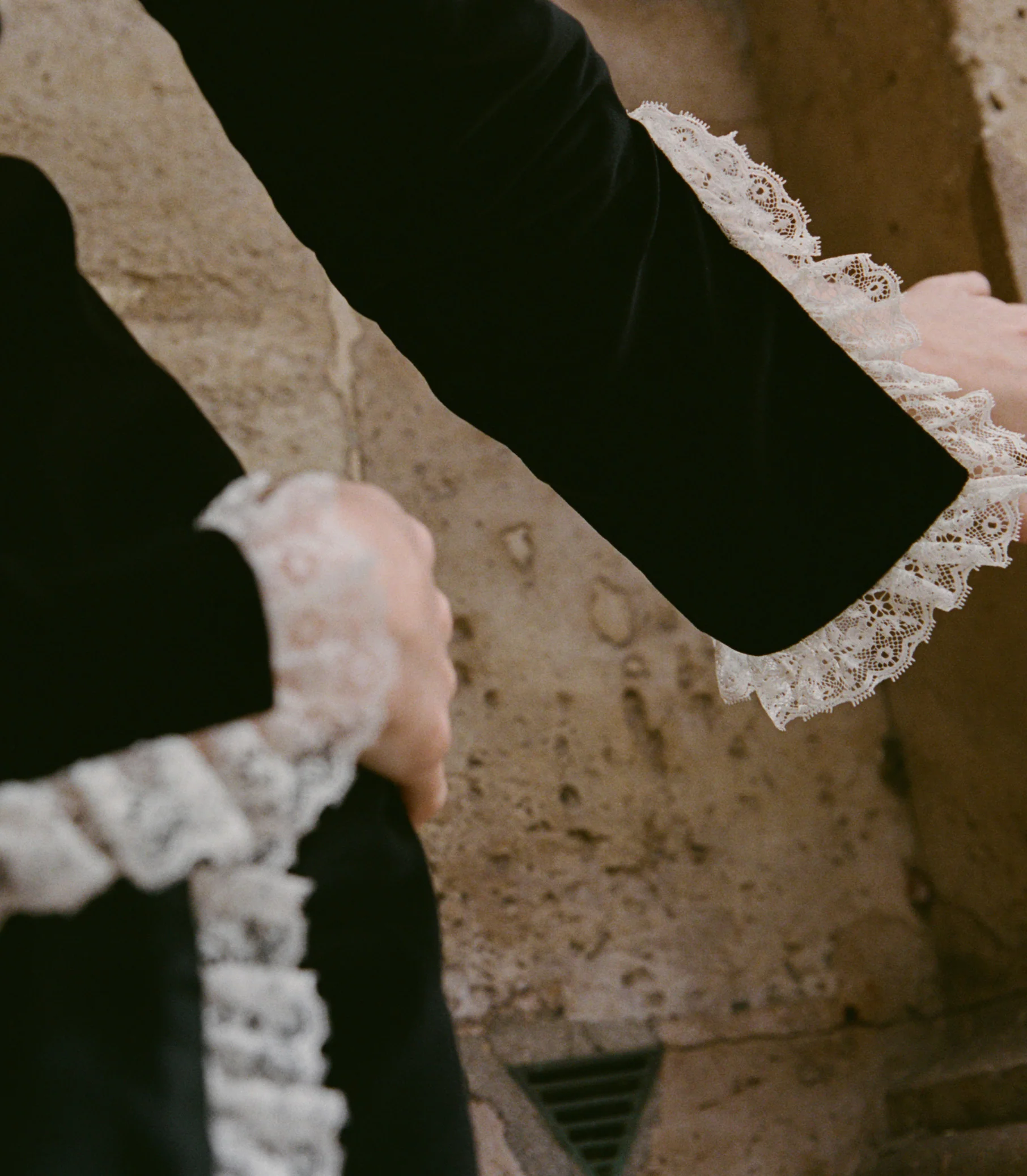 SAVINE DRESS -- BLACK - Image 3